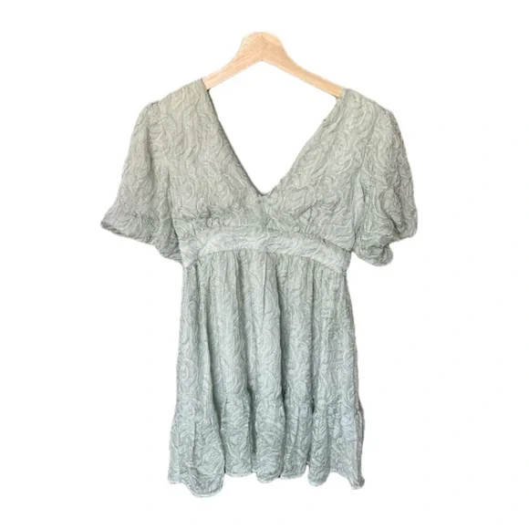 Lulu’s Romantic Waltz Sage Green Organza Puff Sleeve Mini Dress. Size: Small - Picture 3 of 8